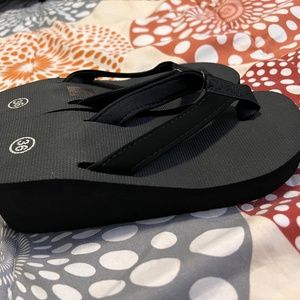 Black Platform Sandals